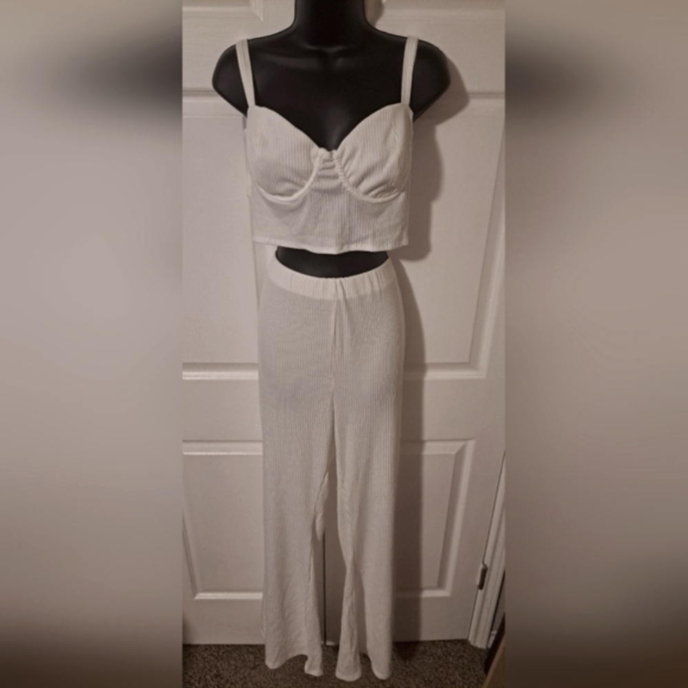 White Ribbed 3 Piece Set - Picture 3 of 16